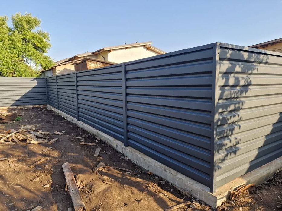 Vand garduri și porți la comanda clientului