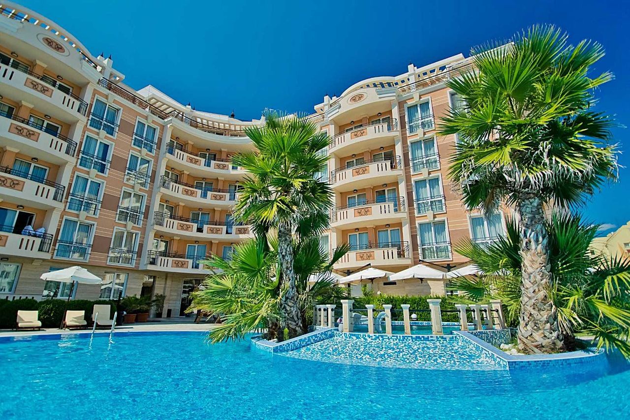 Продава се Двустаен апартамент в к.к. Слънчев бряг - 86 кв.м за 930 €/кв.м - Снимка #10