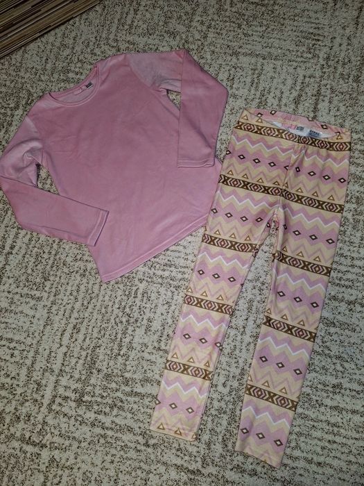 Lot pijamale catifea 8-10 ani (134/140)