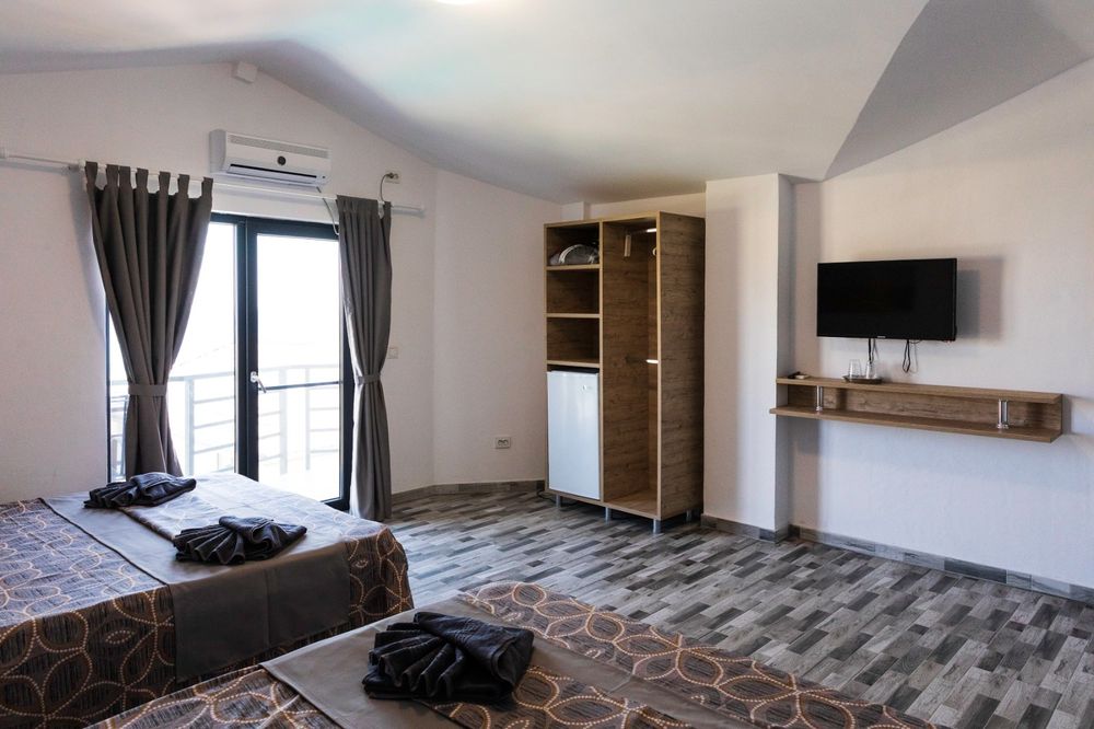 Cazare Costinești , Casa Puiu