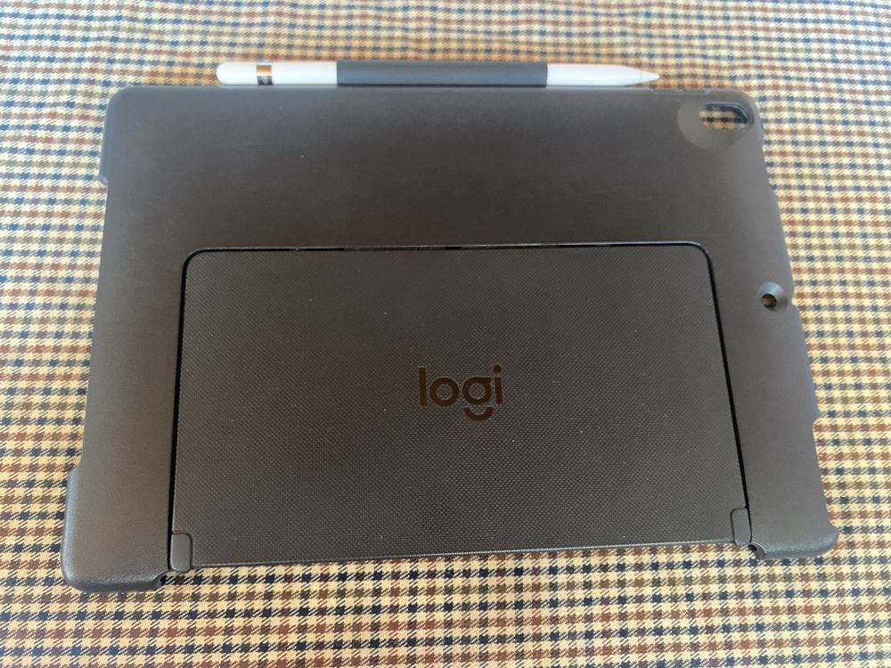 Logitech Slim Combo for iPad Pro 10.5