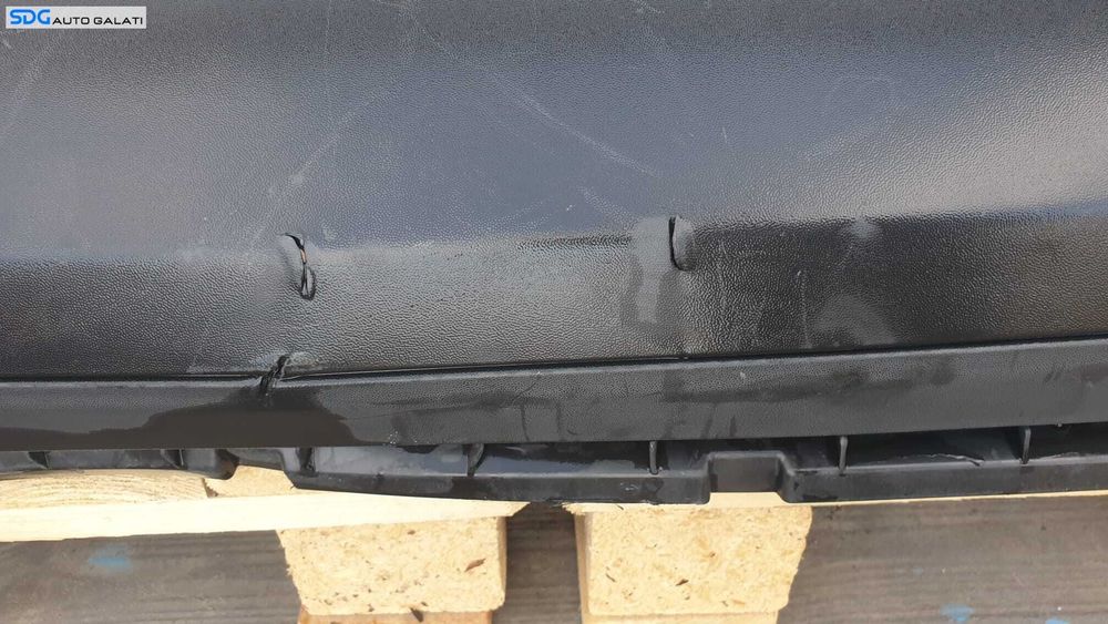 Spoiler Fusta de la Bara Spate cu Defect Volkswagen Jetta 2006 - 2011 Cod 1K5807521A