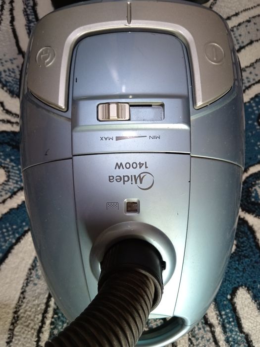 Plesos midea 1400W