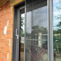 Tâmplărie PVC și Aluminiu Iași – Ferestre și Uși Termopan, balcoane