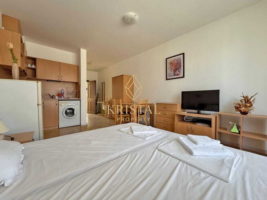 Продава се Едностаен апартамент в Свети Влас - 48 кв.м за 1178 €/кв.м - Снимка #1