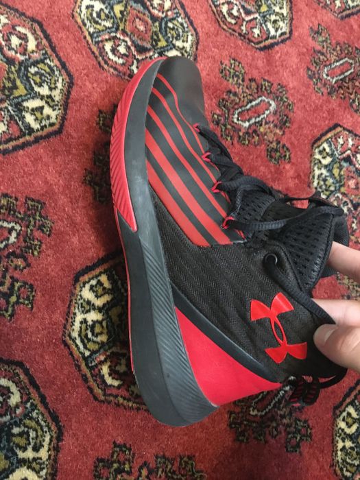 adidasi basket under armour