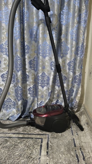 Продается пылесос самсунг