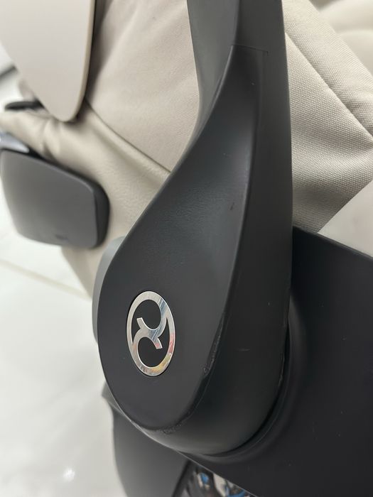 Cybex Cloud Z i-Size Ferrari - детско столче за кола