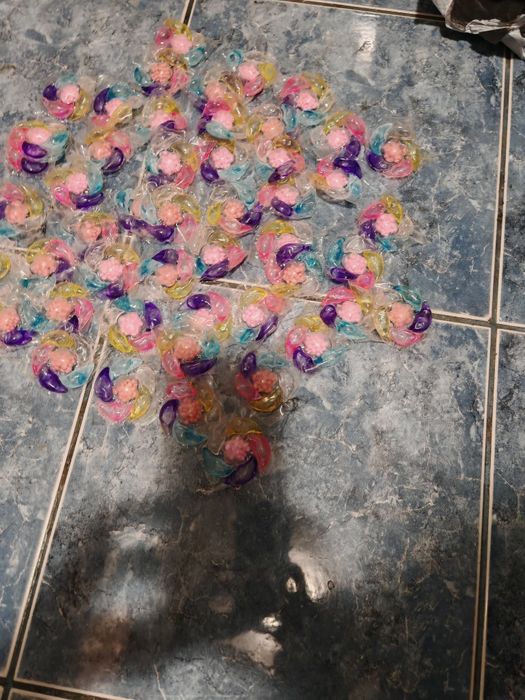 Vând detergent capsule