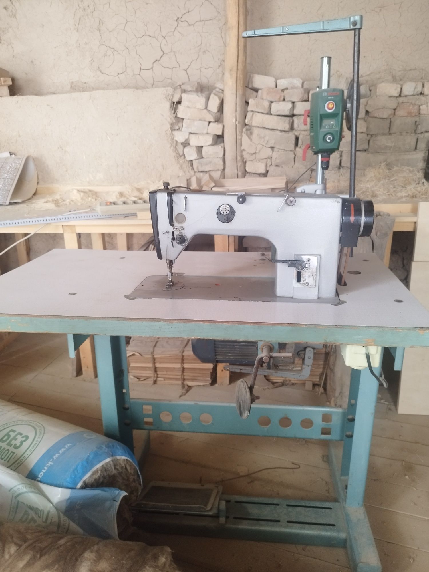 Продам Швейная Машина 1022 Класса