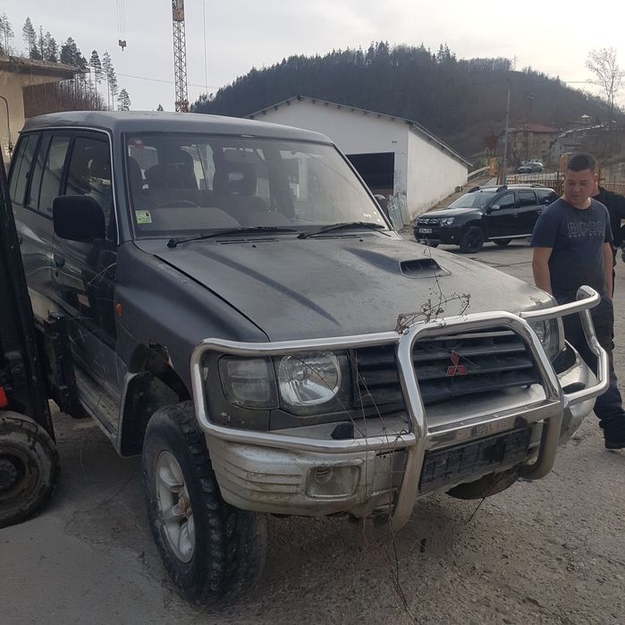 Мицубиши паджеро 2.8д на части