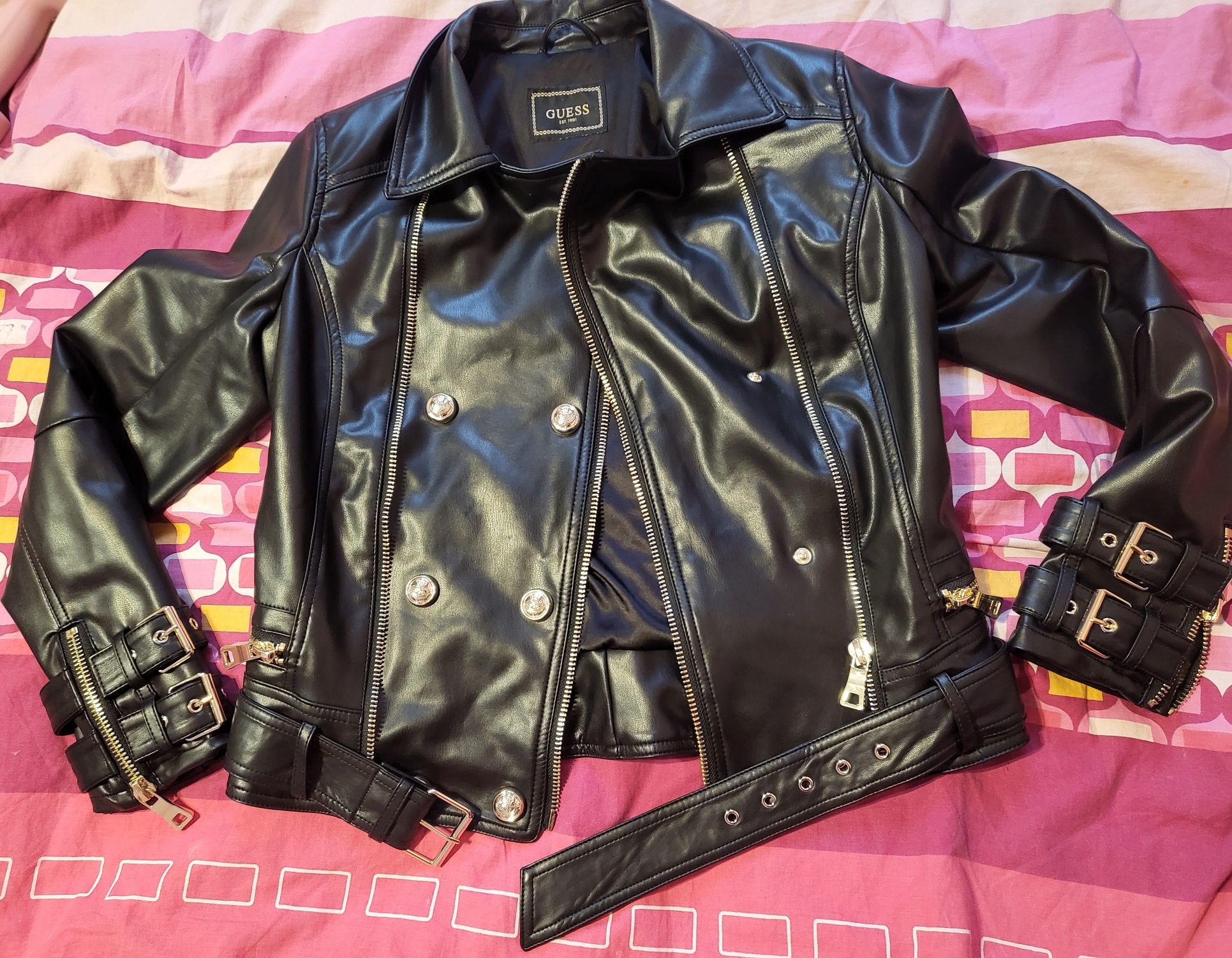 Geaca noua piele Guess