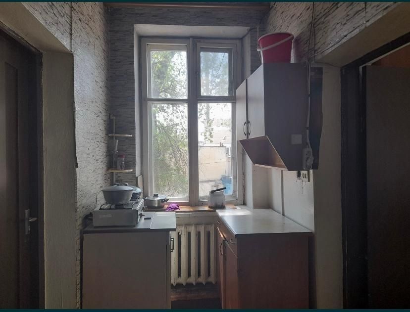 Здам комнату в общежитий,2х этажный здание советских времен постройки