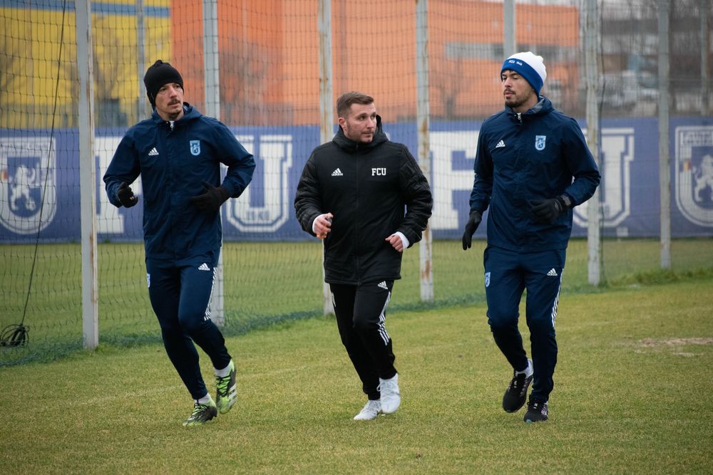 Recuperare la domiciliu (masaj, kineto)
