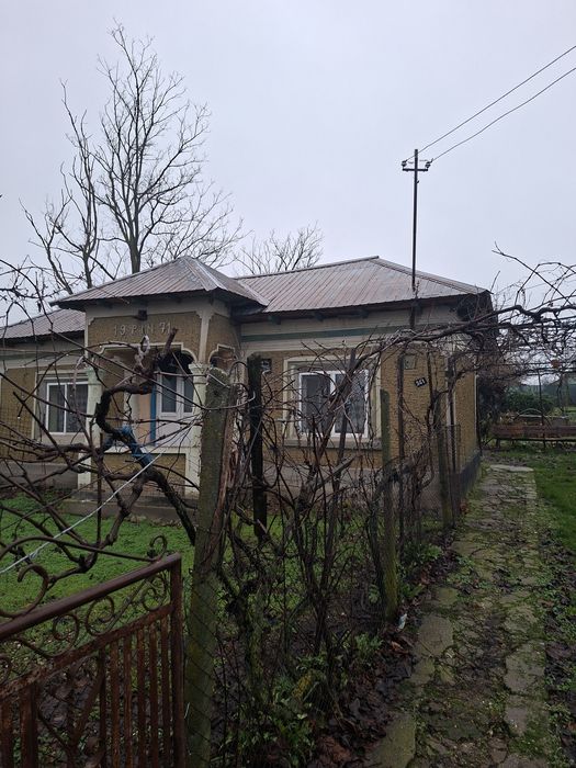 Ulmeni, Teleorman-Casă bătrânească de vânzare, 4 camere, 1500 mp teren