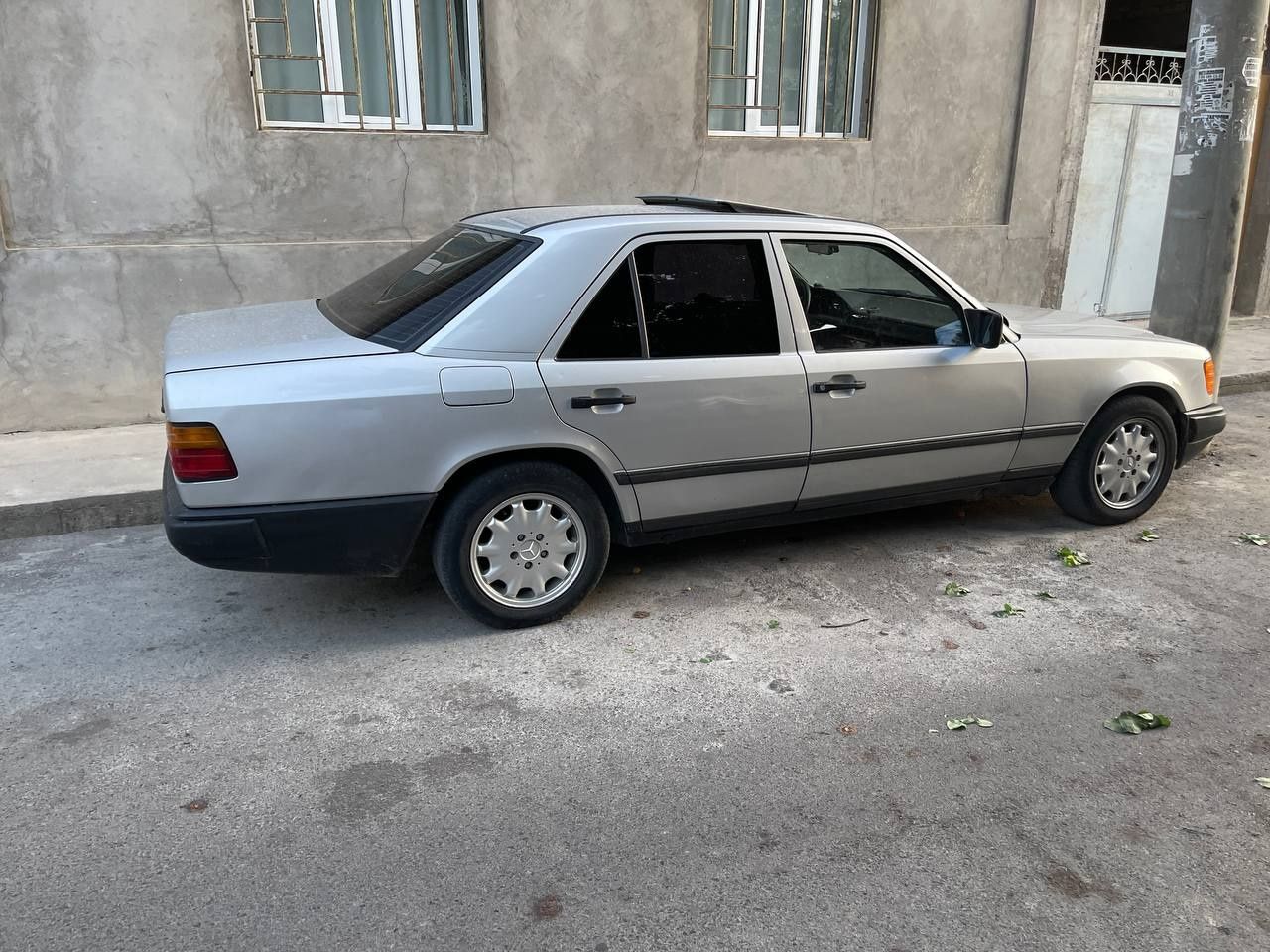 Mercedes Benz W124 111 motor