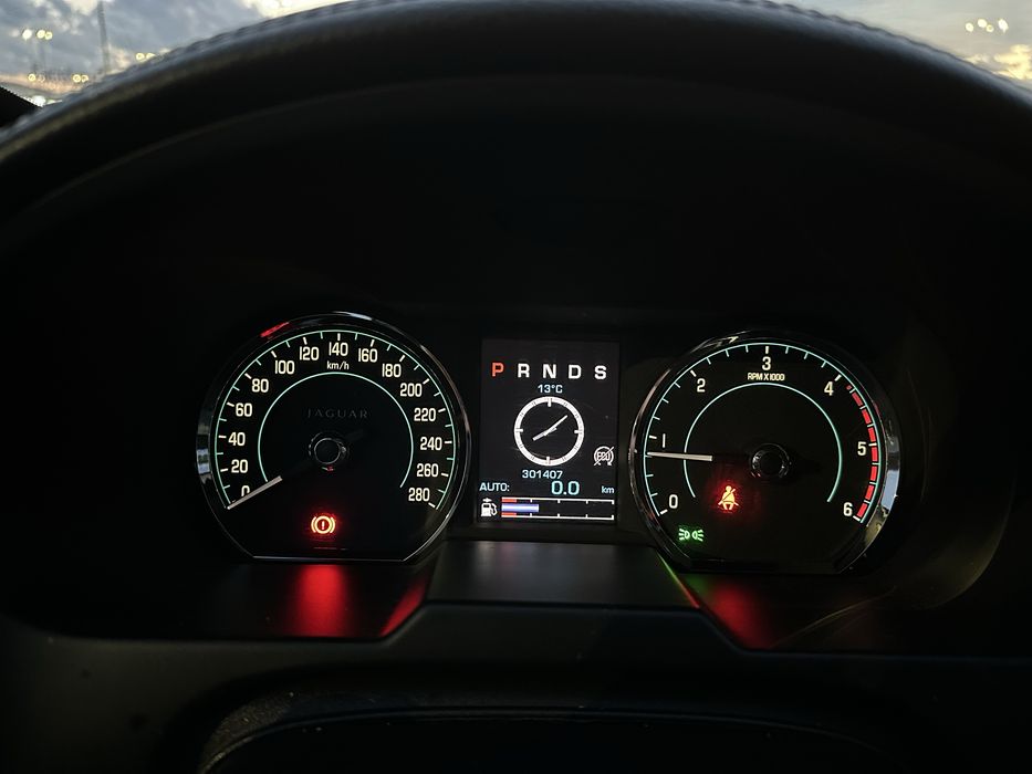 Jaguar XF 2012 2.2