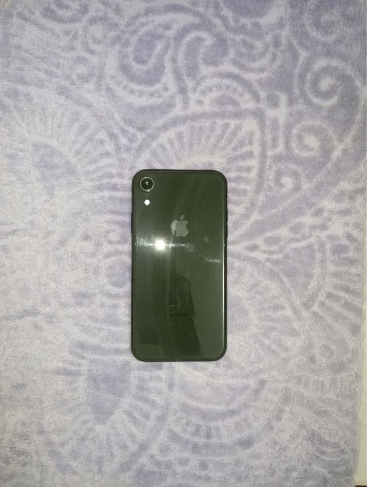 iPhone xr 128Gb KHA