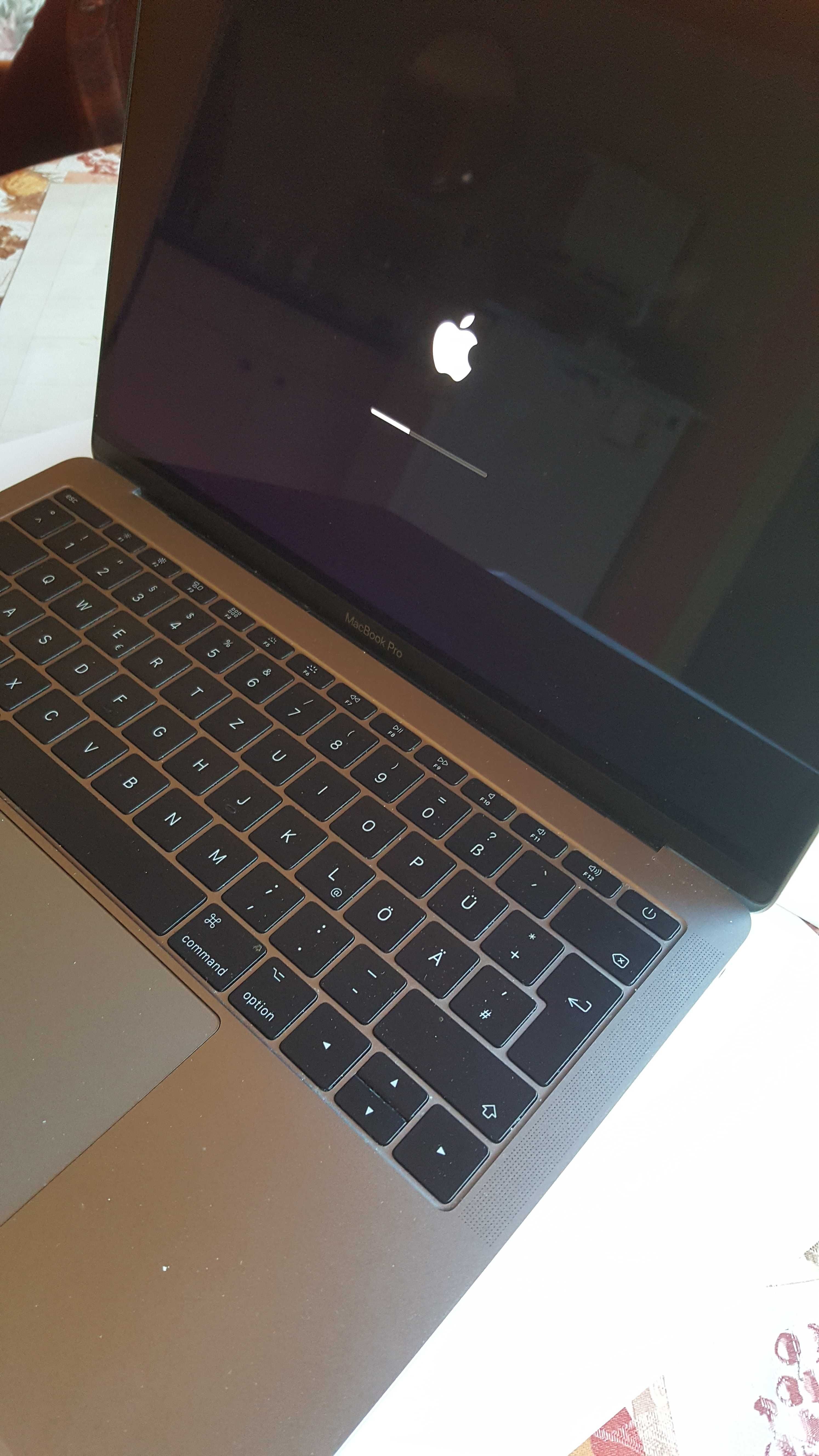 Macbook Pro 13 A1708 на части