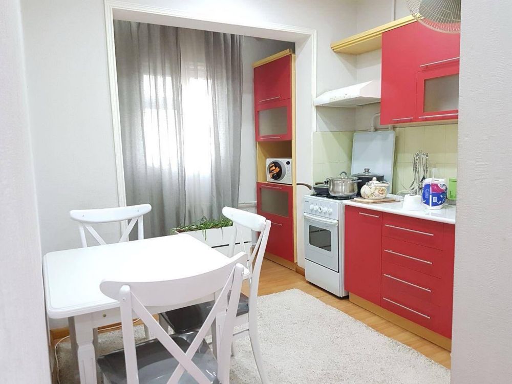 Сдаю свою квартиру,  2 комнаты, ул. Ойбек 600$