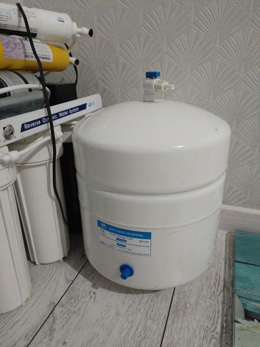 Водяной баллон от фильтра для воды
