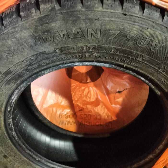 Зимние шины Nordman 7;  215/65R16