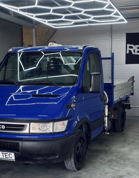 Iveco daily basculabil cu macara