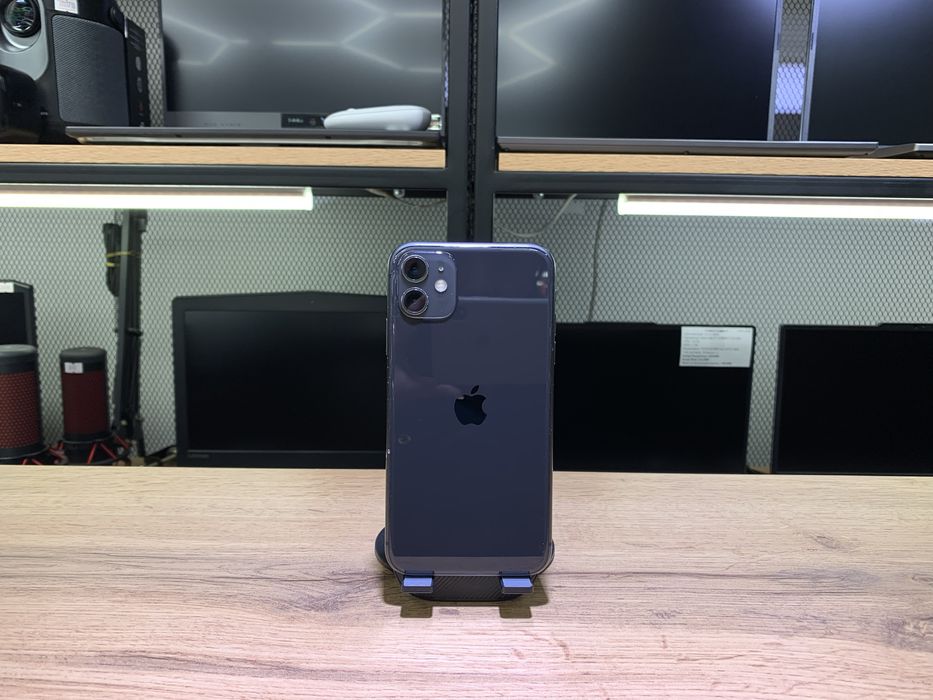 iPhone 11, 64 GB, стоит iCloude, черный, 1216/А10