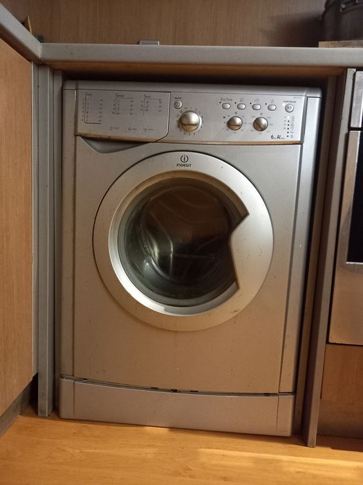 Пералня Indesit IWC 6105 S