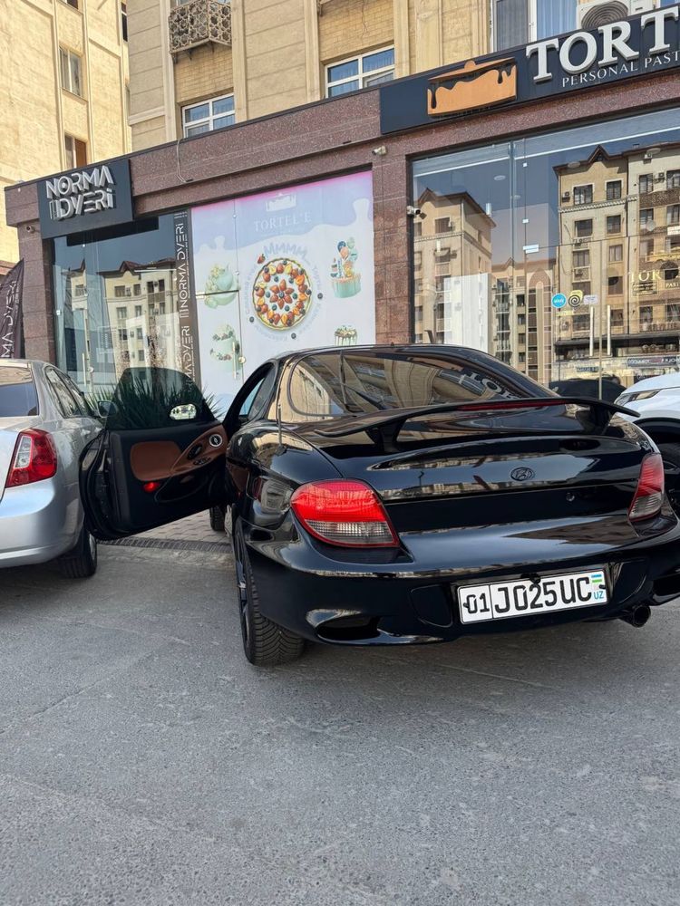 Hyndai coupe 2л механика