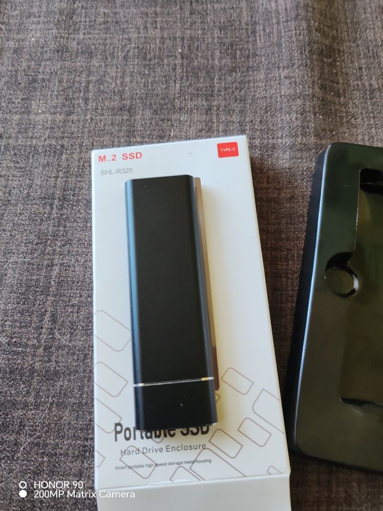 Хард диск ssd 8TB