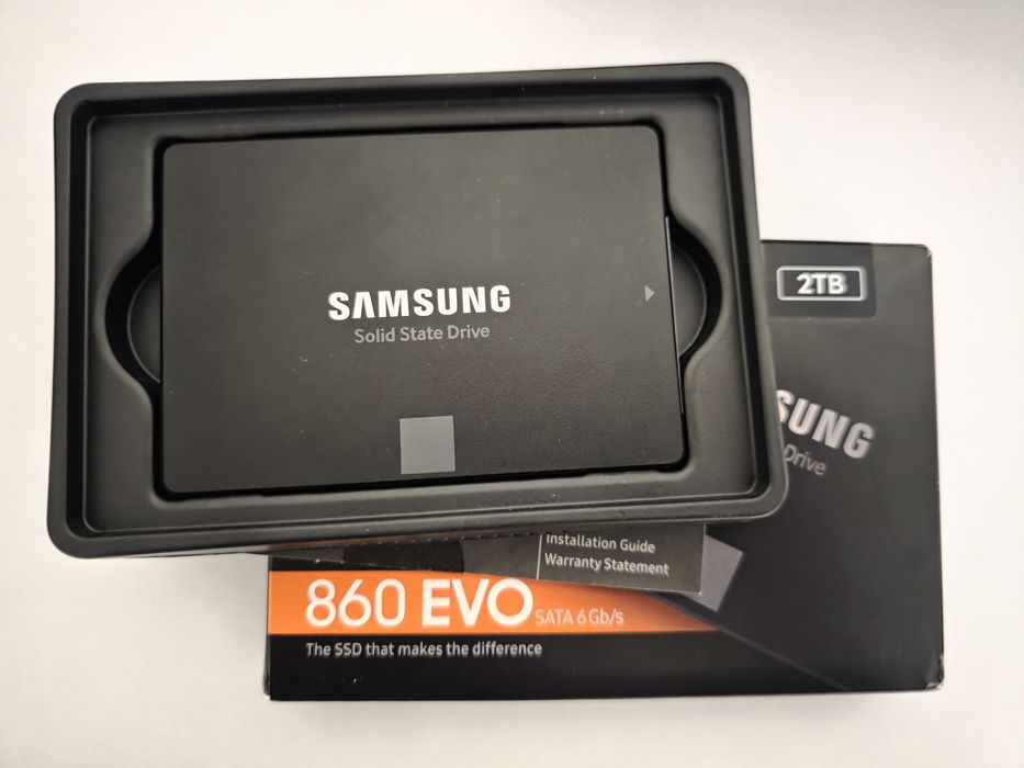 Vând SSD Samsung 860 Evo 2 Tera