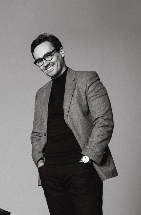 Певец в ресторан вечерний