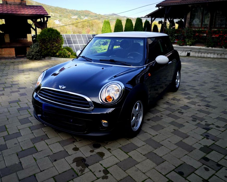Mini Cooper One!!
