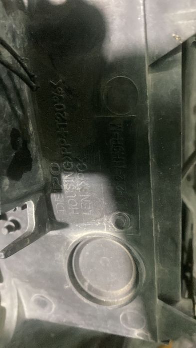 продам фары на ланд крузер 100