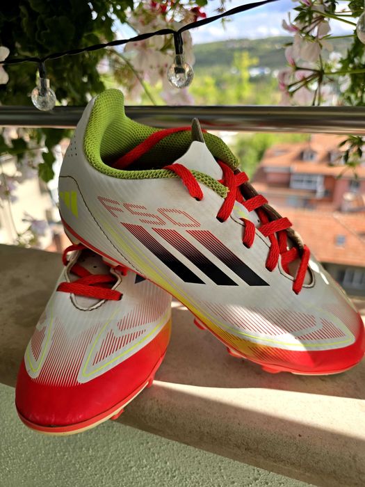 Детски бутонки Adidas