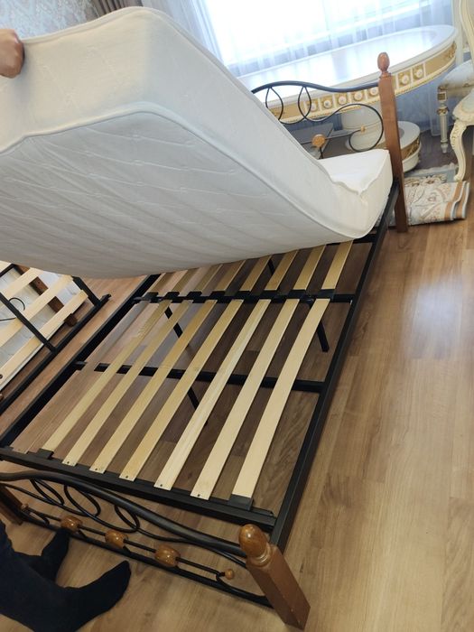 Кровать односпальная 4шт цены разные