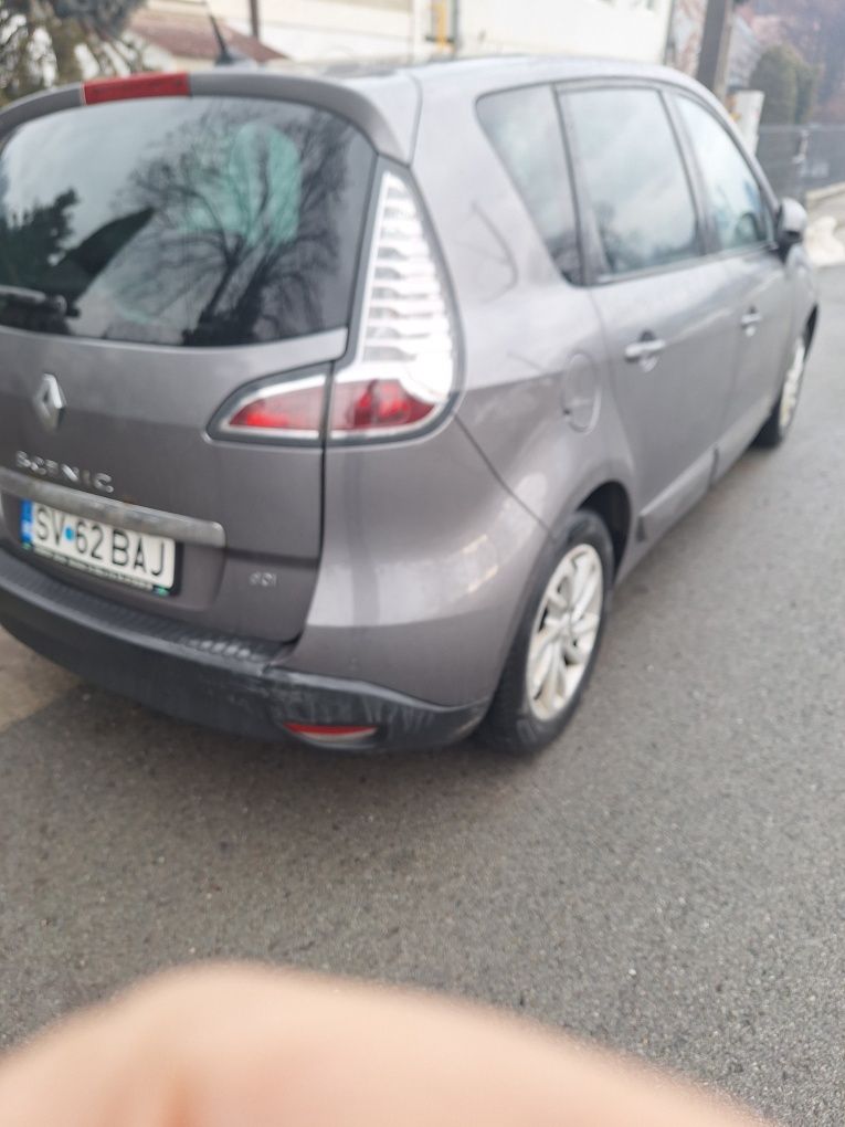 Vând pentru dezmembrare Renault megan scenic  1,6