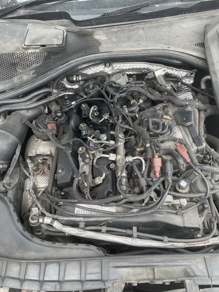 Двигател Audi a4 a5 a6 q5 CNH