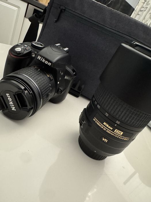 Aparat foto DSLR Nikon D3300 (2 obiective 18-55 mm si 55-300)