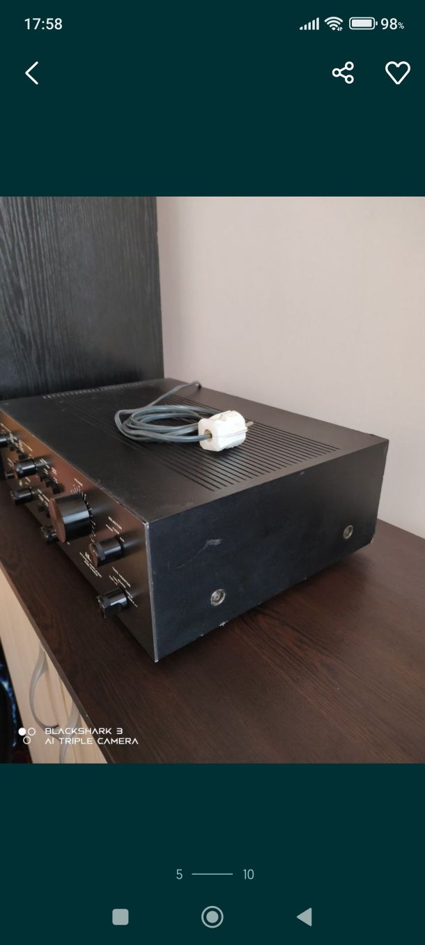 Транзисторен усилвател Akai am 2400