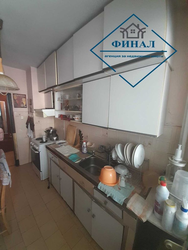 Продава се Двустаен апартамент в Шумен, Пазара - 70 кв.м за 1130 €/кв.м - Снимка #7