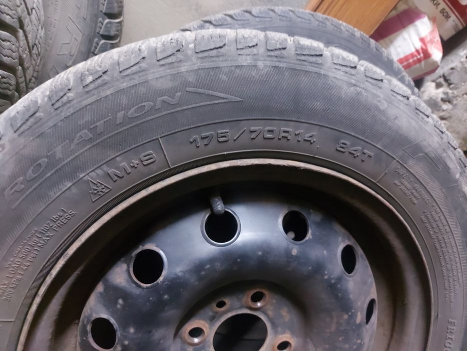 Зимни гуми Debica Frigo 175 70 14 с метални джанти 4х98
