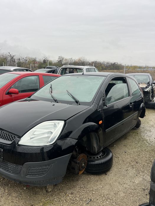 Vand bara fata capota haion motor ford fiesta 2005