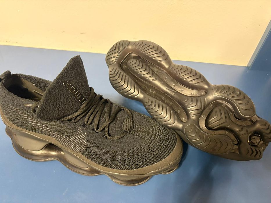 Nike Air Max scorpion mărimea 41, interior 25,5 cm