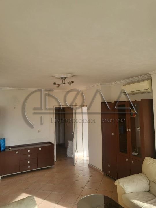 Продава се Двустаен апартамент в София, Люлин 6 - 77 кв.м за 1942 €/кв.м - Снимка #4