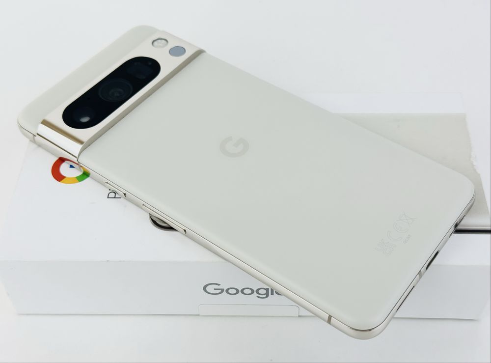 Google Pixel 8 Pro 5G 128GB 12RAM Porcelain Перфектен! Гаранция!