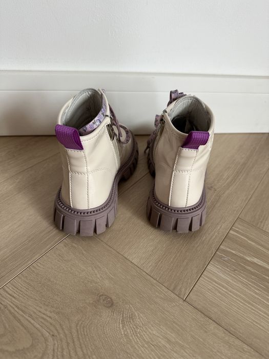 Ghete marimea 30 de fete din piele