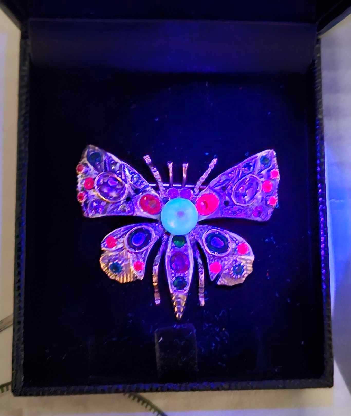 Brosa pandantiv fluture aur 9k 16.5 grame