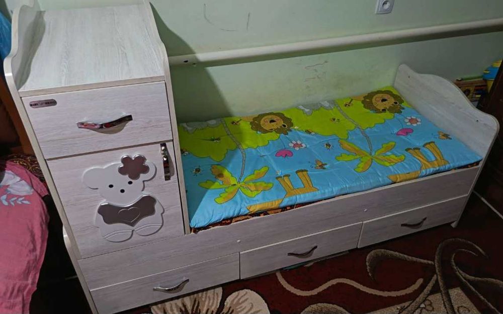 Detskiy mebel komplekt